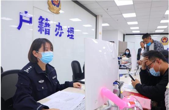 两张身份证号码不一致，到底该怎么办？