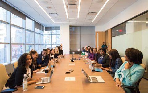 移动潮玩青春卡套餐介绍，39元流量卡，定向免流