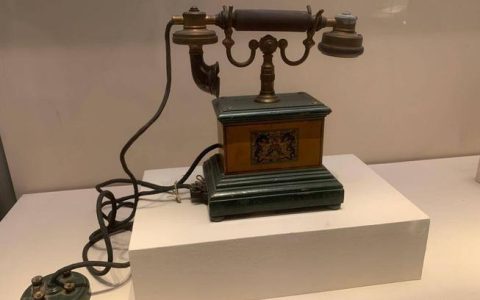 古董电话机：穿越时空的传音之物