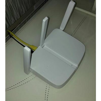 300M迅捷路由器：快速稳定的无线网络体验